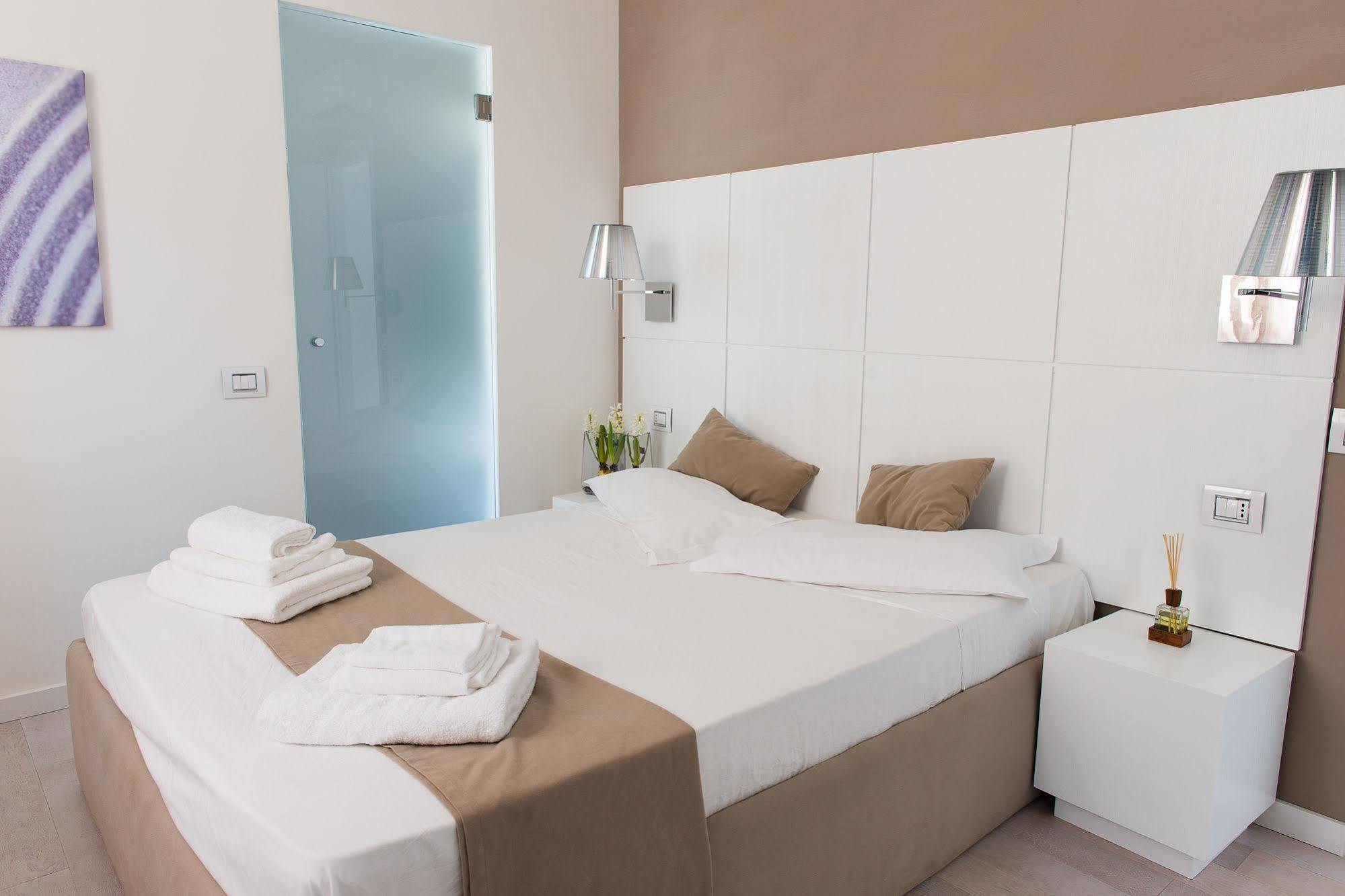 Rigel Villanova Rooms Cagliari Exterior foto